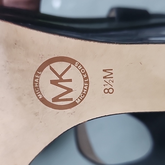 Michael Michael Kors Black leather with Clear-Heel Wedge Size 8.5M - Picture 7 of 7